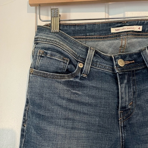 Levi's | 529 Curvy Bootcut Denim Jeans Midwash Western Cotton Size 4 - Picture 3 of 10